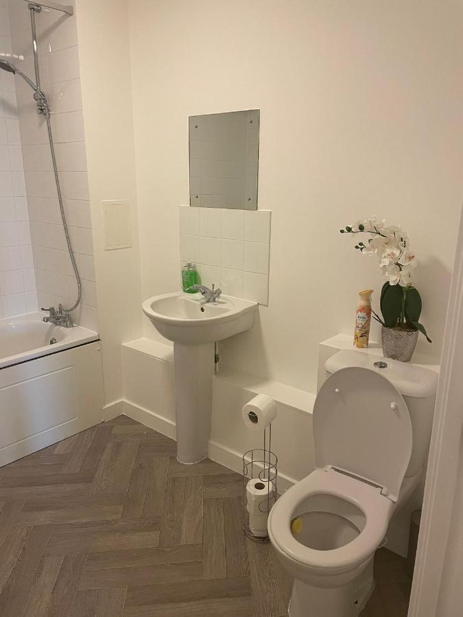 Deluxe 2-Bedroom Home Away Erith Kültér fotó